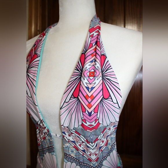 Sexy reversible deep Plunge one piece swimsuit - Picture 2 of 11